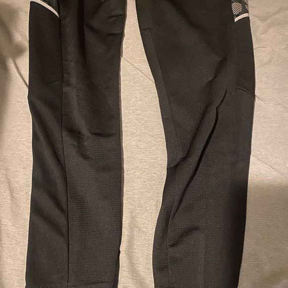 Adidas taper pants - Picture 2 of 3